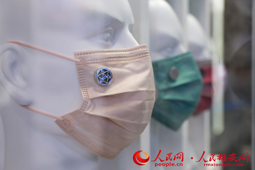 圖為第四屆河北國際工業(yè)設(shè)計周香港設(shè)計及創(chuàng)意產(chǎn)業(yè)總會展區(qū)展品。人民網(wǎng) 李兆民攝