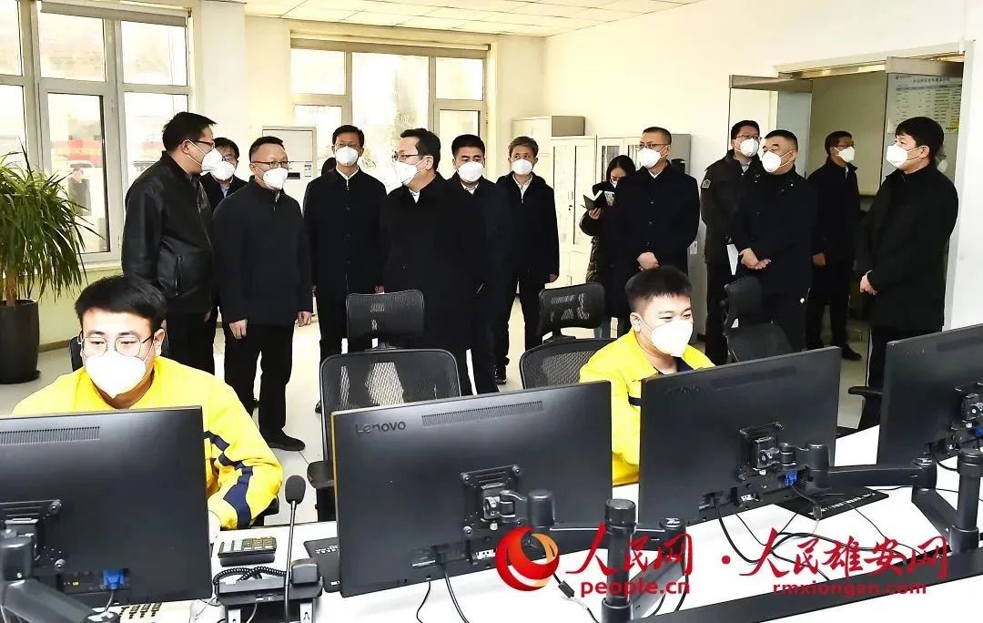 張國華在春節前赴基層走訪慰問并調研檢查安全生產和市場保供工作。劉向陽攝