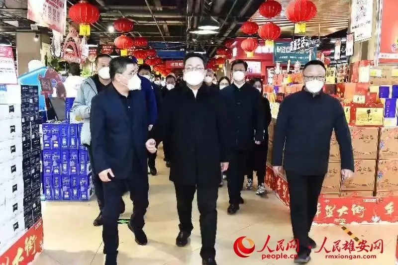 張國華在春節前赴基層走訪慰問并調研檢查安全生產和市場保供工作。劉向陽攝