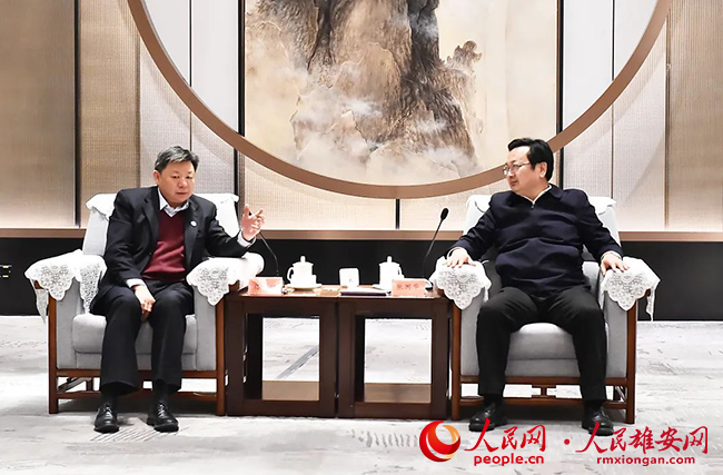 張國(guó)華與北京科技大學(xué)校長(zhǎng)楊仁樹一行舉行工作座談。劉向陽(yáng)攝