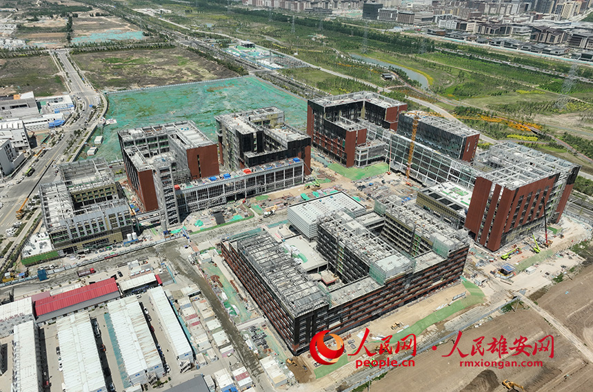 航拍中科院雄安創(chuàng)新研究院科技園區(qū)建設現(xiàn)場。人民網(wǎng) 李兆民攝