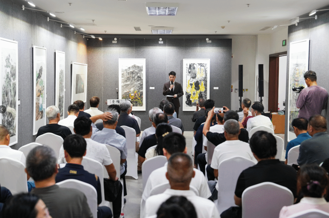 全國中國畫名家精品邀請展活動(dòng)現(xiàn)場。董嘉琛攝