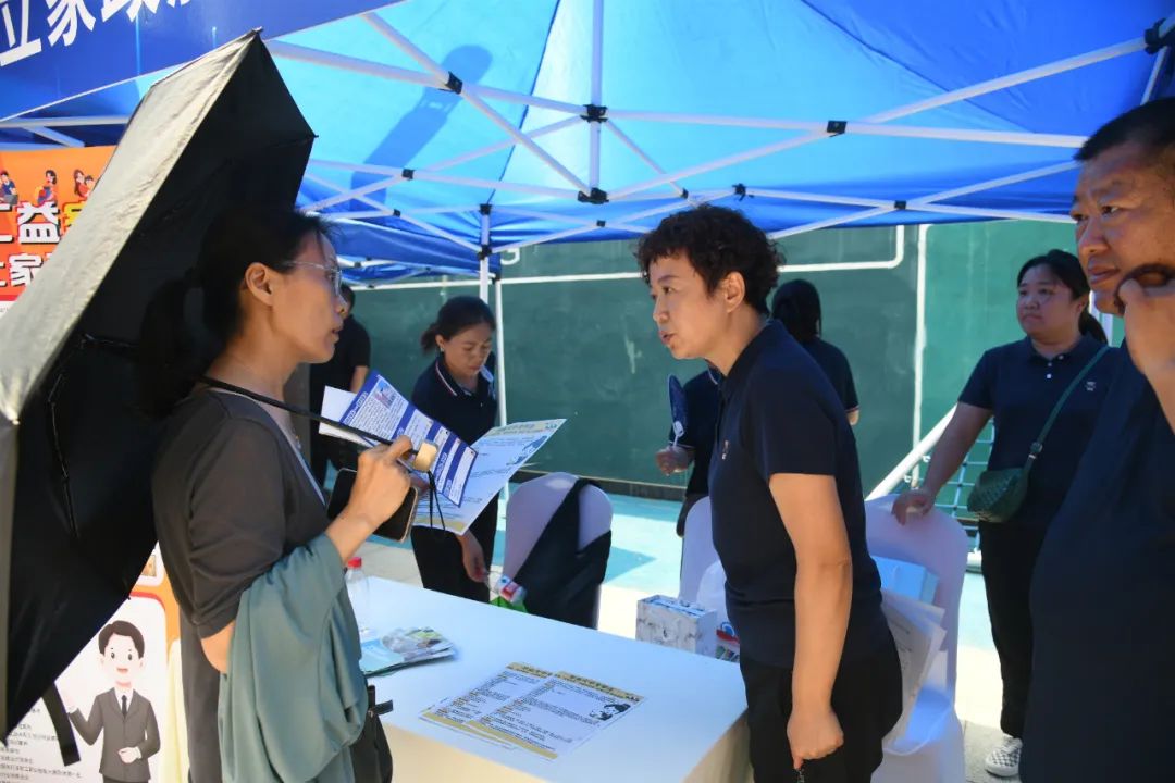 “河北省家政興農百千萬工程（雄安站）”招聘對接及技能提升活動現場。雄安新區容東管委會供圖